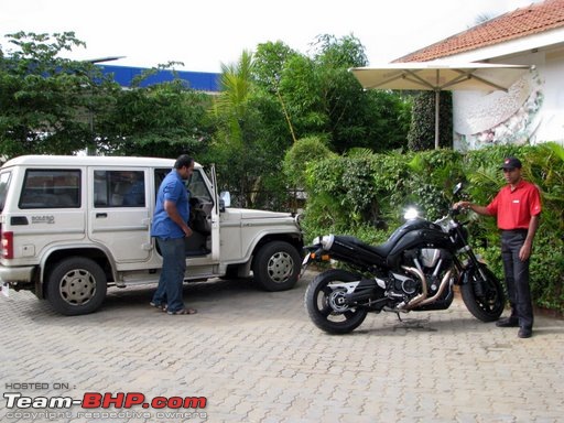 Buying and initial ownership report: Mahindra Bolero SLX DI Turbo 2009-thor_to_mumbai-022.jpg
