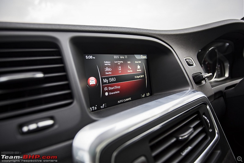 Driven: Volvo S60 Polestar-7.1-infotainment.jpg