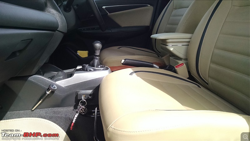 1.5 years with my Honda Jazz V MT-gear-lock-armrest.jpg