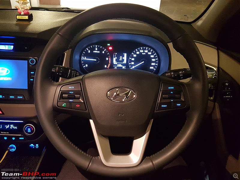 My first car - Hyundai Creta Diesel AT SX+-steering-wheel.jpg