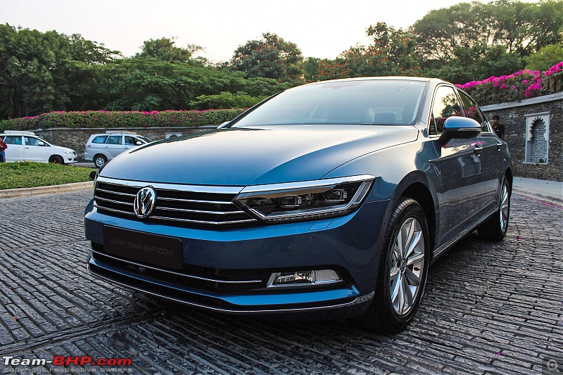 Driven: Volkswagen Passat-4.-front-quarter-view_1.jpg