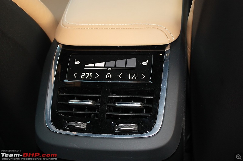 Driven: Volvo XC60-xc60rearcontrol.jpg