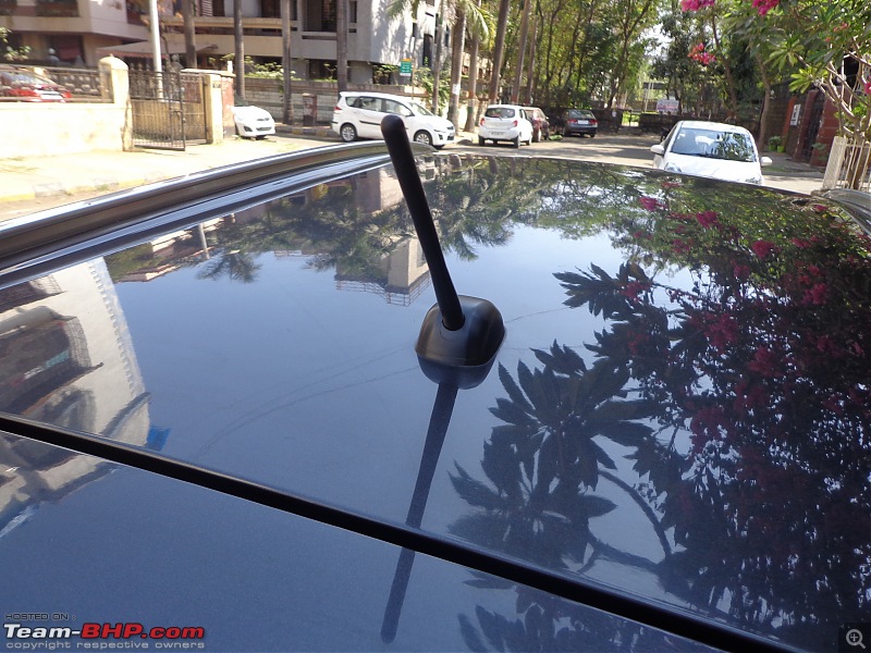 CROSSing the line: My pre-worshipped Maruti S-Cross 1.6 Alpha-013-antenna.jpg