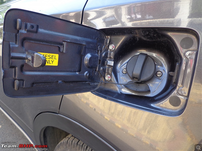 CROSSing the line: My pre-worshipped Maruti S-Cross 1.6 Alpha-025-fuel-cap-open.jpg