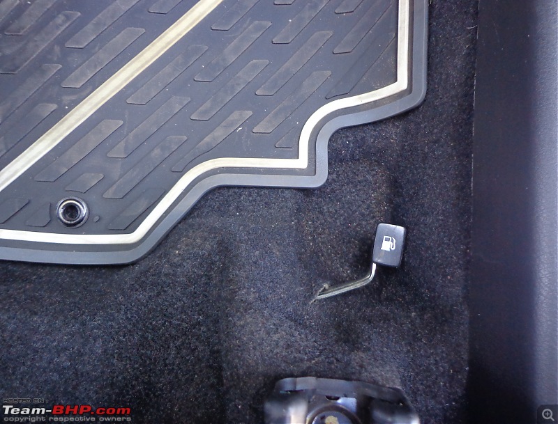 CROSSing the line: My pre-worshipped Maruti S-Cross 1.6 Alpha-058-fuel-cover-lever.jpg