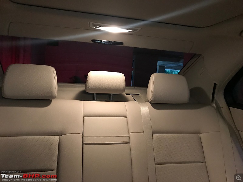 My Mercedes-Benz E350 CDI : The bad boy in a suit-10rear-bench-cabin-light.jpg