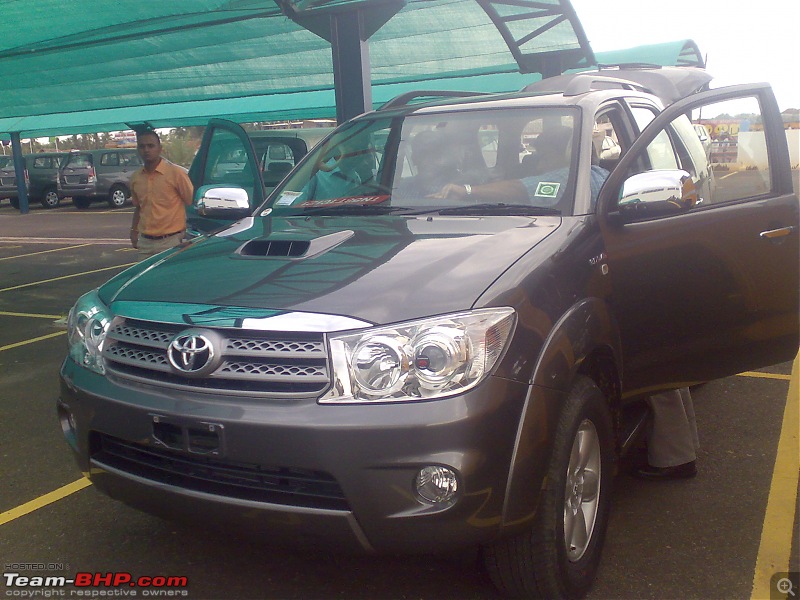 First Drive on the Fortuner EDIT : Launched @ 18.45 lakhs!-left-3-quarter.jpg