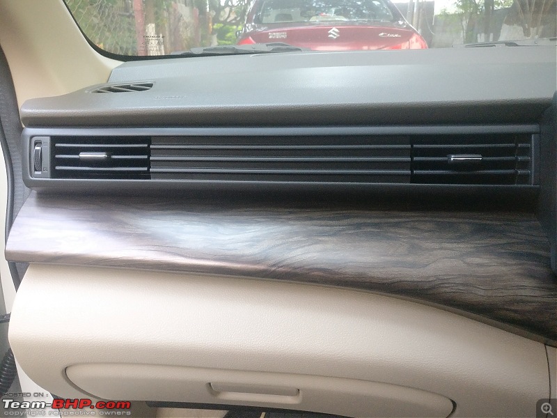 Review: My 2018 Maruti Suzuki Ertiga ZXi AT-24.-ac-vents-plus-multi-layered-dashboard.jpg