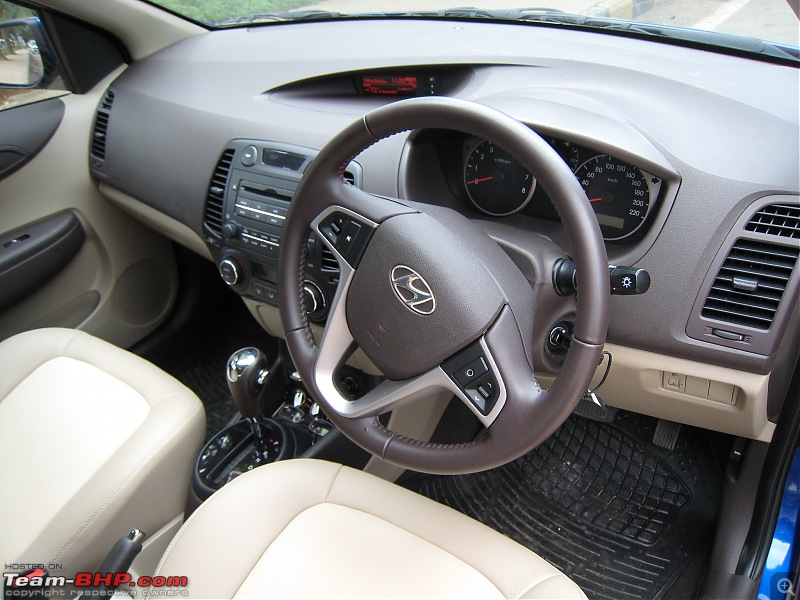 Hyundai i20 1.4L Petrol AT Initial Ownership Report-i20_dash.jpg