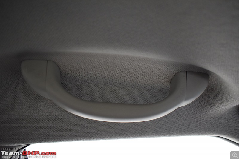 Ownership Review - My Kia Seltos HTK+ 1.5L Petrol 6MT-grab-handles-dsc_0210.jpg