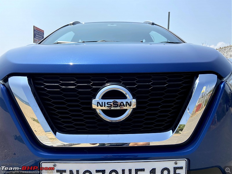 Nissan Kicks XV Diesel - Ownership Report-vmotion-grille.jpg