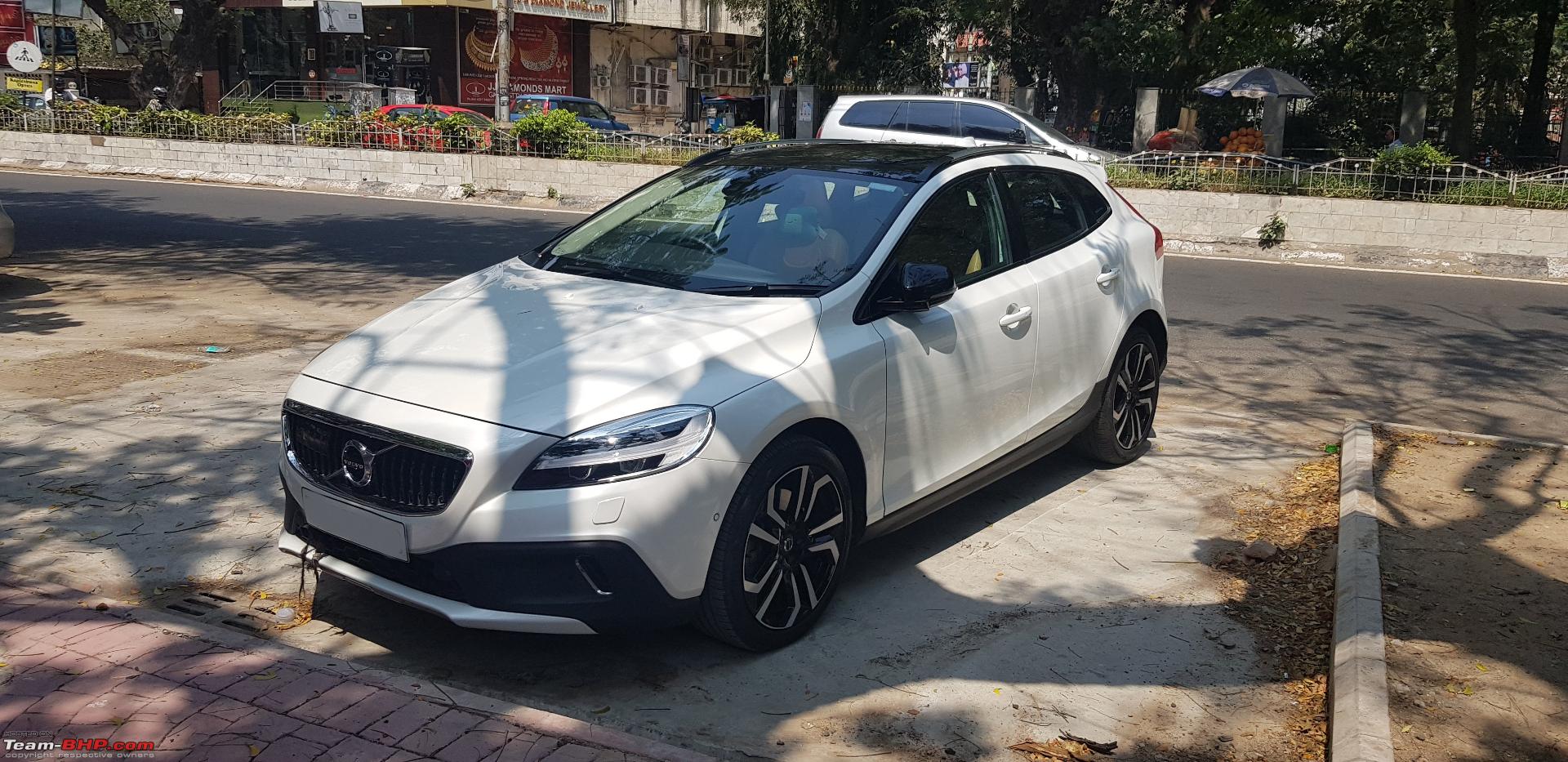 Volvo V40 Cross Country Car at best price in Mumbai by KIFS Volvo Cars
