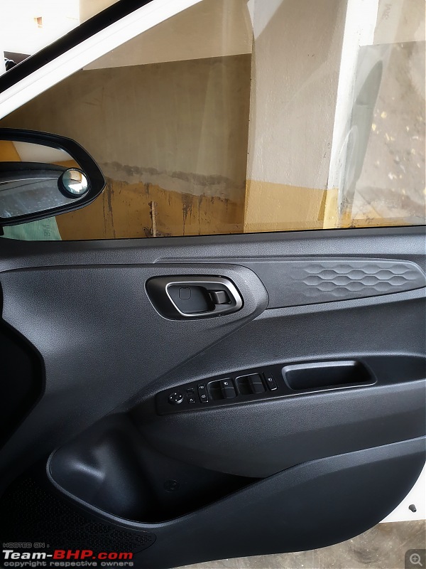 Review: My Hyundai Grand i10 Nios-front-door-pockets.jpeg