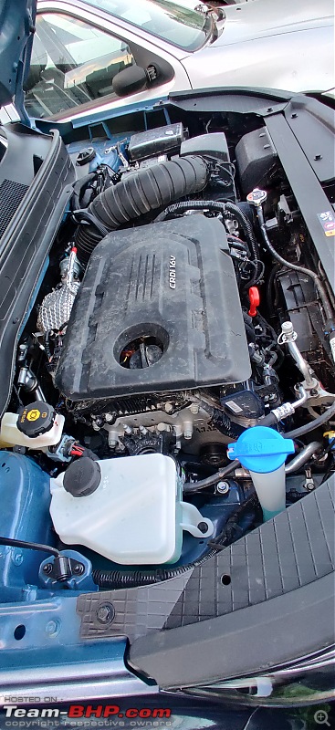 My Denim Blue Hyundai Venue 1.5L Diesel Review-engine-vay.jpg
