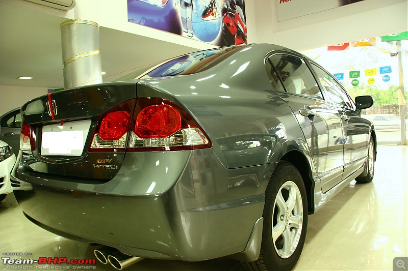 Honda Civic 2009: 'Pure exhilaration' further improved-civic-002.jpg