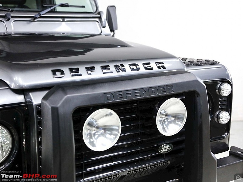 The heartbeat of BlackPearl | Land Rover Defender 90 Review-nudge_guard_with_lights.jpg