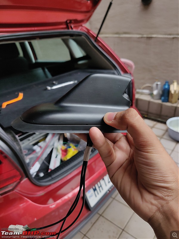 Review: Driving home our Sunset Red VW Polo Highline+ TSI Automatic-sharkfin-antenna-hand.jpg