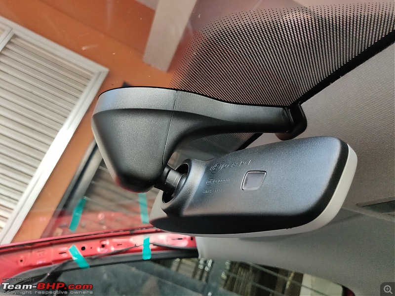 Review: Driving home our Sunset Red VW Polo Highline+ TSI Automatic-stock-irvm-autodimming.jpg