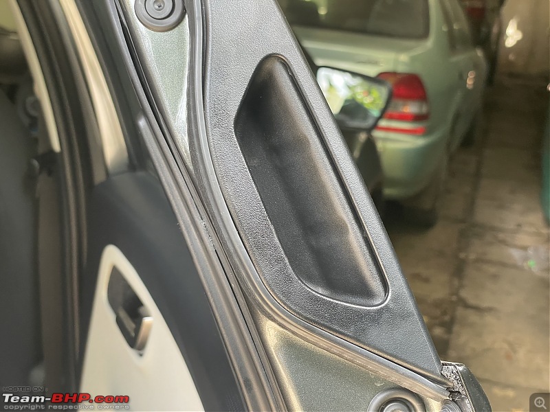 Head-bobbing tales | Story of our Tata Altroz DCA-recessed_handle.jpg