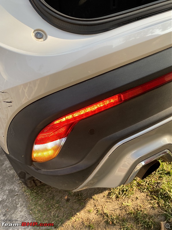 My MG Hector Sharp Diesel | Ownership Review-reverse-indicator-tail-loght-rear-fog-lamp.jpeg