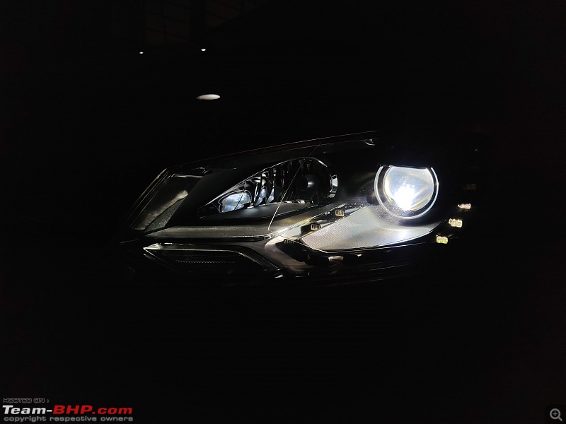 Review: Driving home our Sunset Red VW Polo Highline+ TSI Automatic-bixenon-low-light-low-beam-.jpg