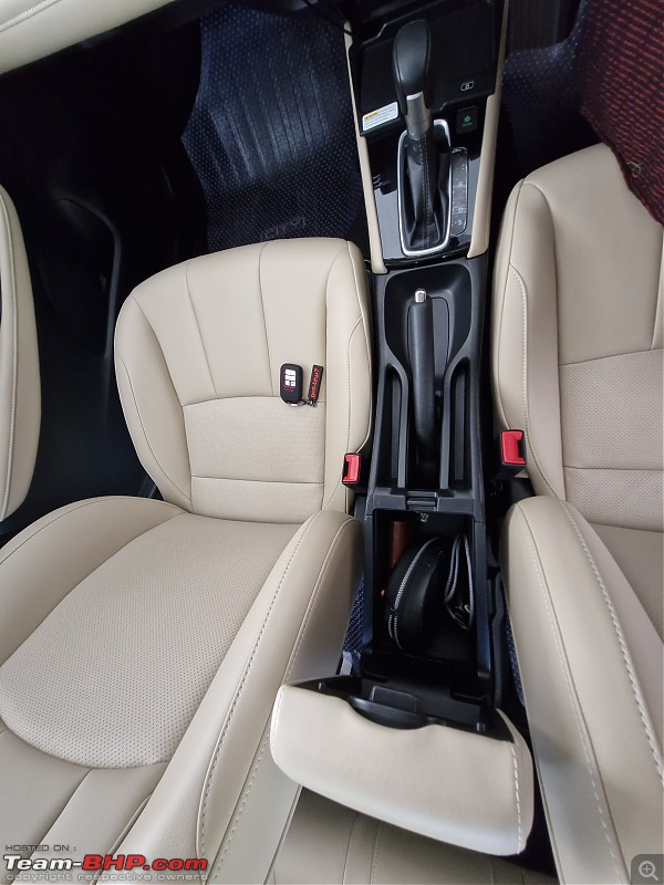 My 2023 Honda City ZX CVT Facelift Ownership Review-glove-box.jpg
