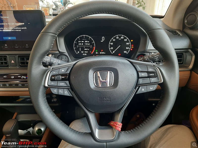 My 2023 Honda Elevate CVT Review | An upgrade after 25 years of owning the Maruti 800-steering.jpg