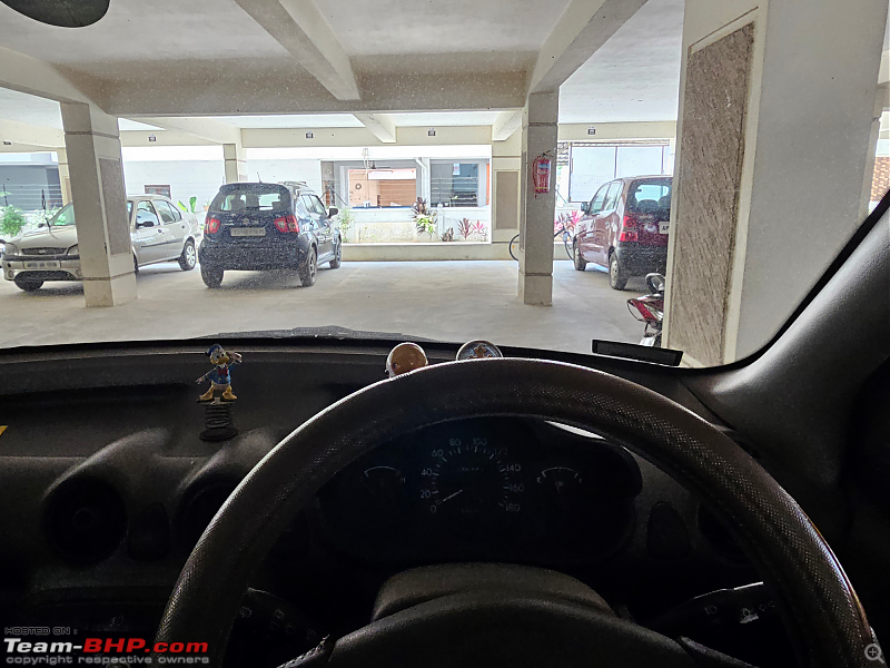 Our two Hyundais compared...25 years apart | Our Santro DX & Grand i10 Nios-santro-driver-seat-view.png