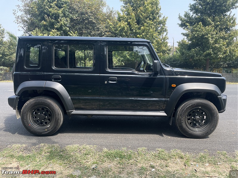 Maruti Jimny Zeta MT Review-driver-side-profile-view..jpg