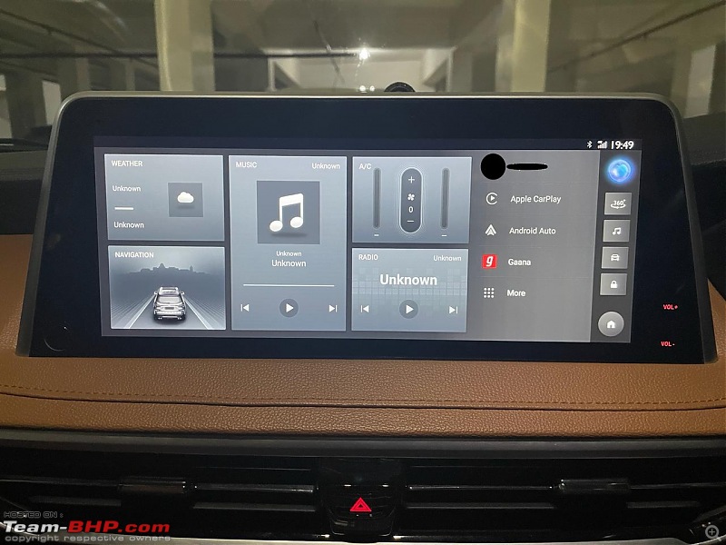 MG Gloster Review | Ownership Report-infotainment-main.jpeg
