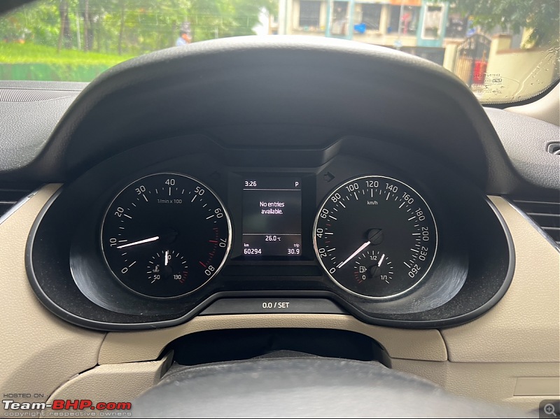 Review: Skoda Octavia (3rd-gen)-img_2925.jpeg