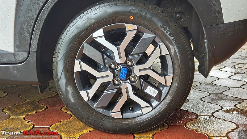 Our 2024 Hyundai Exter SX(O) Connect MT Review | Poseidon-exter_alloy.jpg