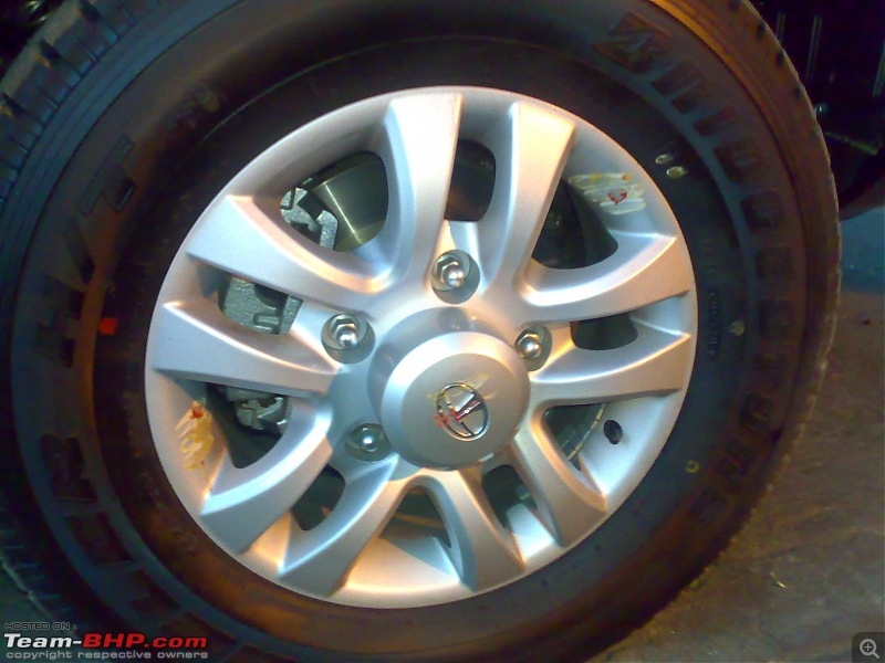 Tata Safari VX 4X4 - 2010 variant-old-alloys.jpg