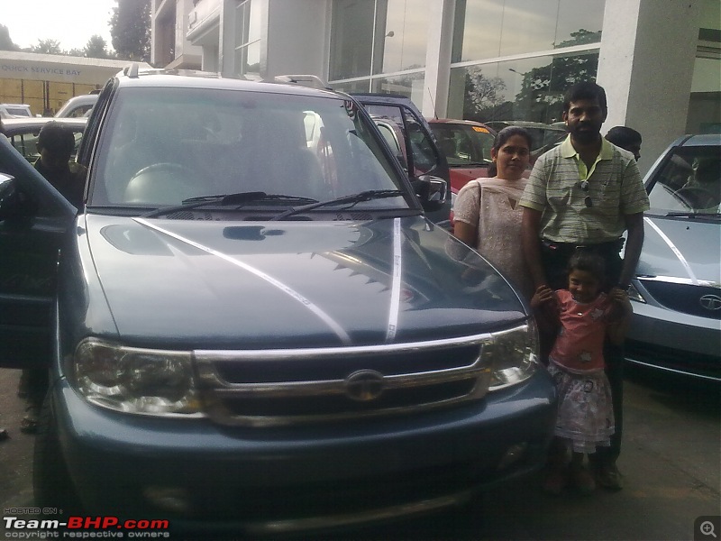 Tata Safari VX 4X4 - 2010 variant-safari-family.jpg