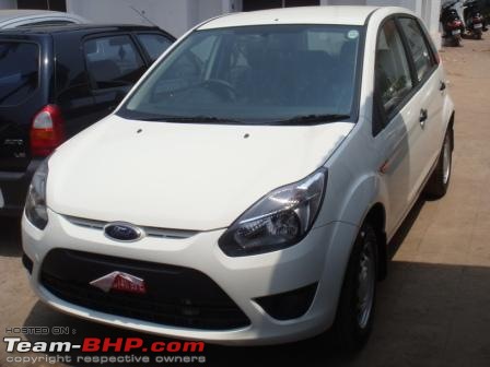 Review: 1st-gen Ford Figo (2010)-whitefr.jpg