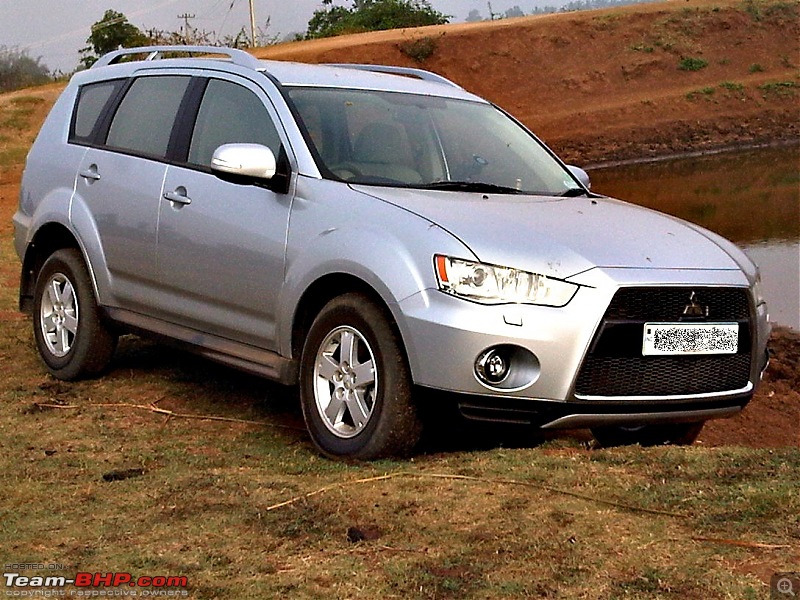 Initial ownership report for the Face lifted 2010 Mitsubishi Outlander -ucar4.jpg