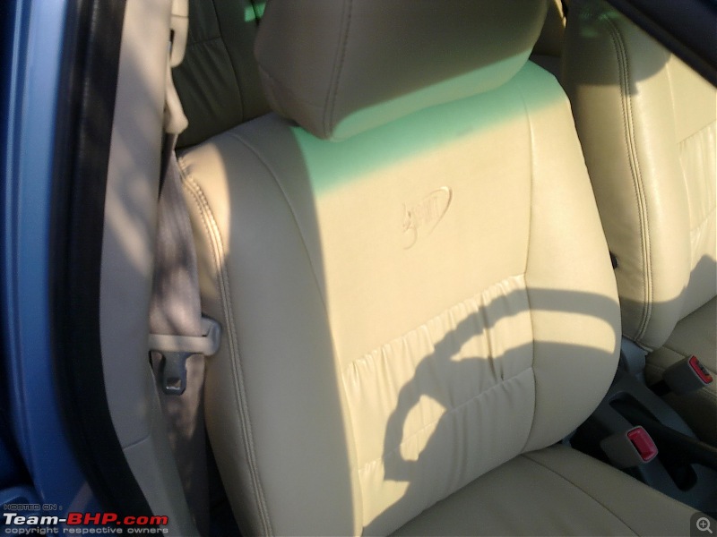 Oyster Blue SX4- ZXI-MT-VVT-sx4frontseats3.jpg