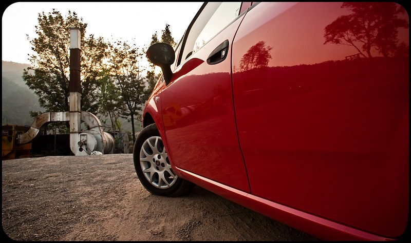 My Italian Stallion - FIAT Grande Punto MJD (Exotica Red). Photo shoot on pg 9.-fiat_punto18.jpg