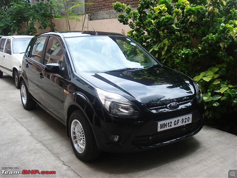 My Black Figo TDCI ZXI-alloy2.jpg