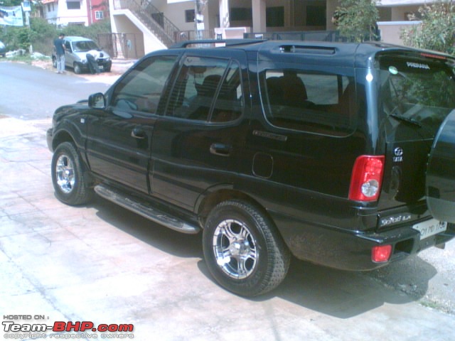 My Bull - TATA SAFARI Dicor 2.2 VTT Lx - Booked, Bought and Now Reclaiming my life!-bull3backview.jpg