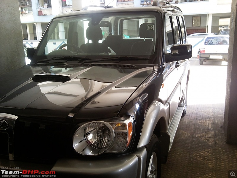 Enter the Black Beast Mahindra Scorpio AT (BS4 with Airbag)-photo559.jpg