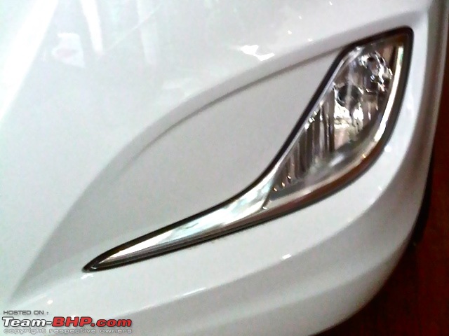 Review: 2nd-gen Hyundai Verna (2011)-anhv-fog-lamps.jpg