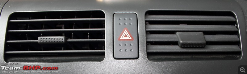 Swift Lxi (Codenamed "Dark Angel") - Detailed Ownership Review-central-ac-vents-hazard-button.jpg