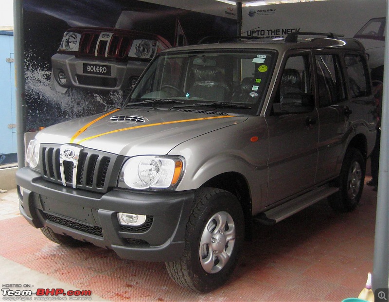 Bringing home the Mahindra Scorpio LX. EDIT : Scorpio finds a new home!-img_1302.jpg