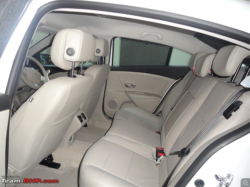 Driving under inFLUENCE - The stunning new Renault Fluence-interiors-rear.jpg