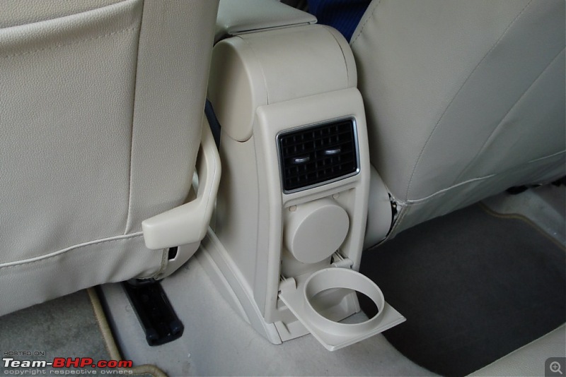 Ride the wind or party hard: My VW Vento and New Ford Fiesta take each other on!-9-vento-rear-cup-holder-open.jpg