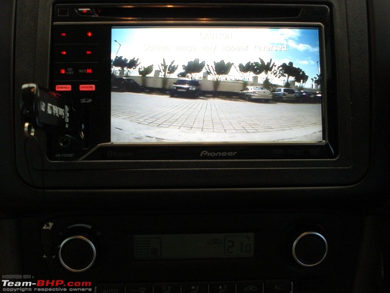 My Vento 1.6 Highline ( Petrol )-hud-view-reverse-cam.jpg