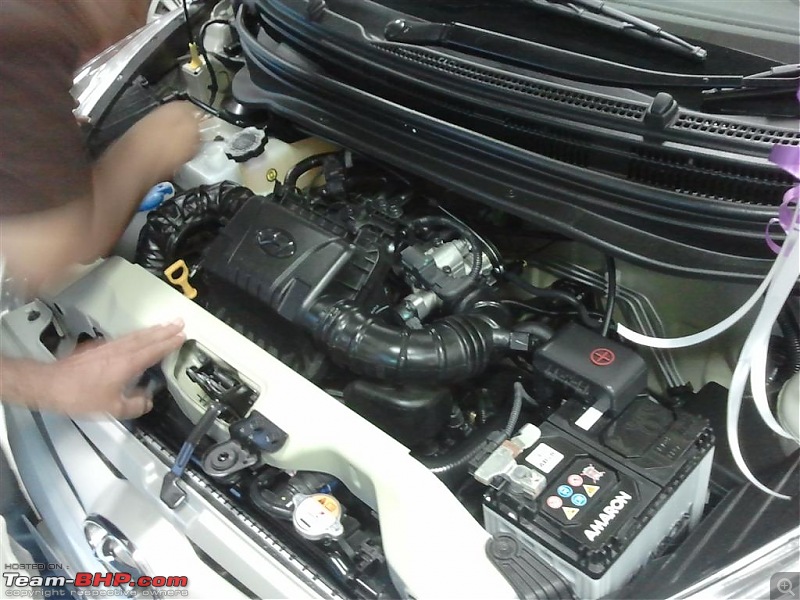 Hyundai Eon: A Closer look and a Test Drive-r.jpg