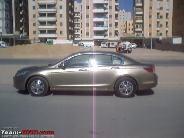 Got My Brand new 2009 Honda Accord 5 speed A/T-side-view.jpg