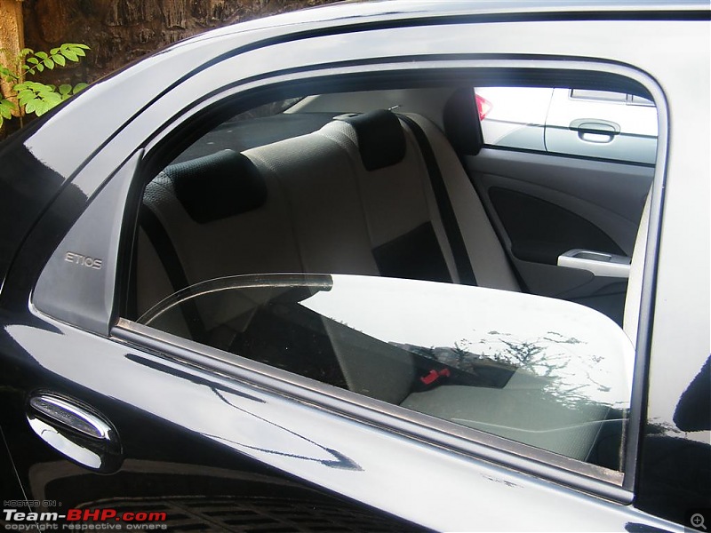 My Black Tuxedo - Toyota Etios VD !-rear-window.jpg